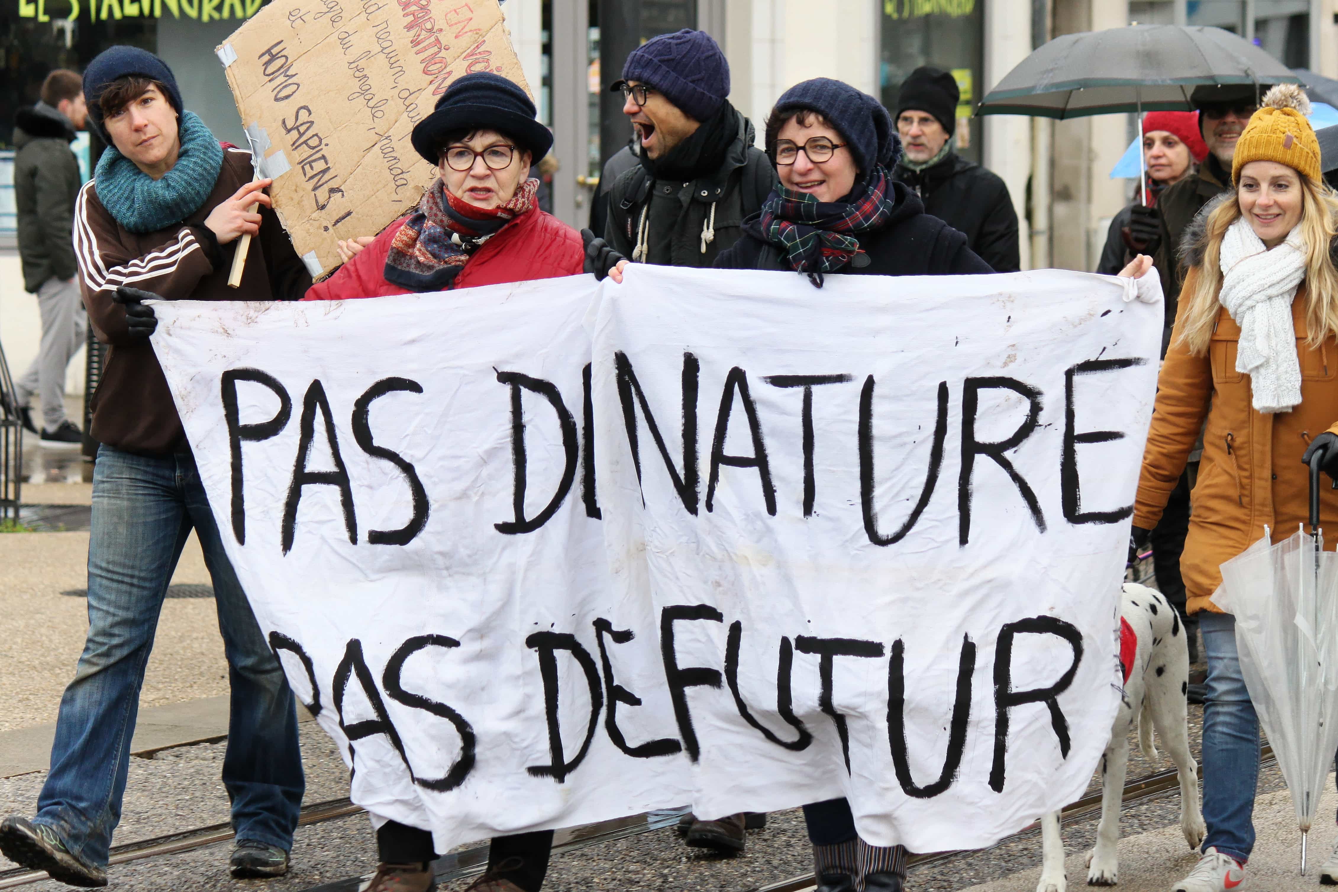 Reims marches for the climate
