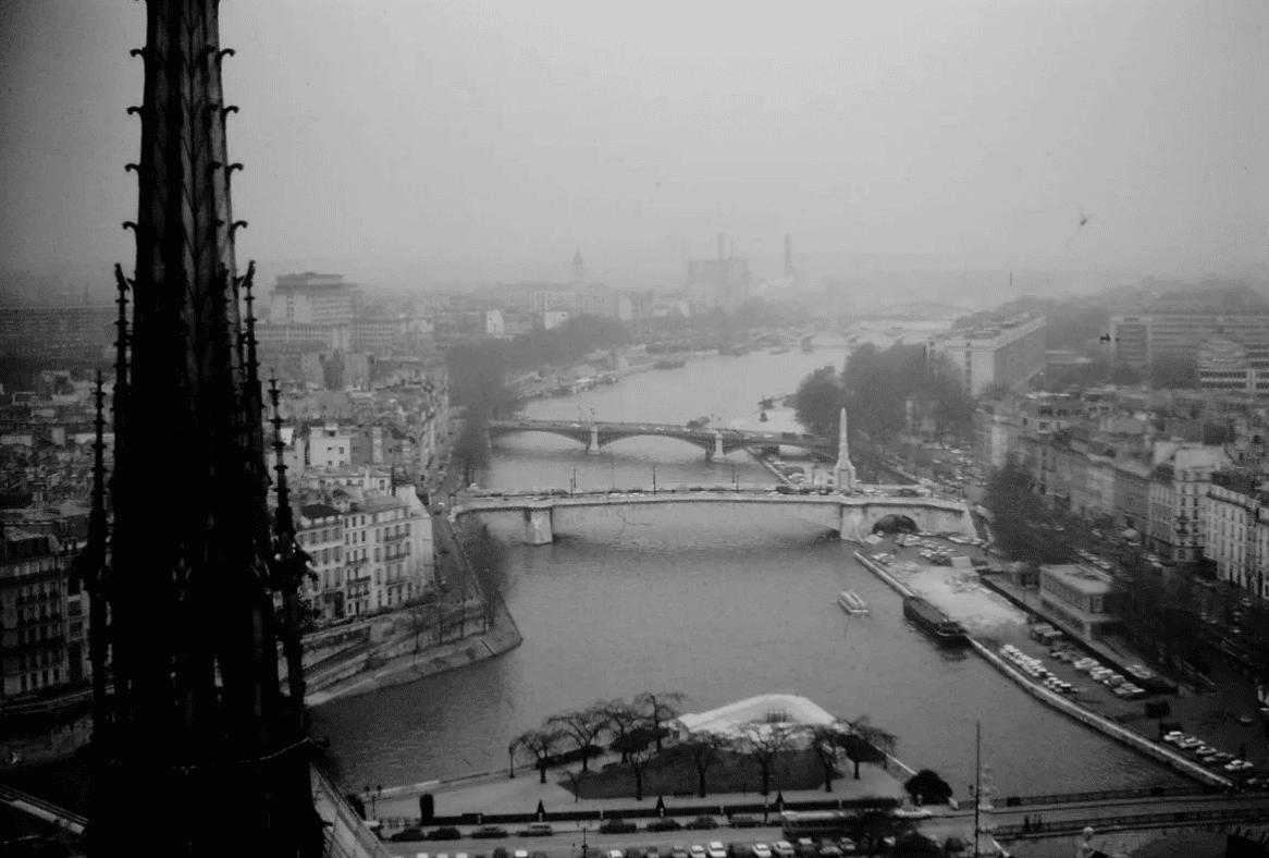 Paris, December 21